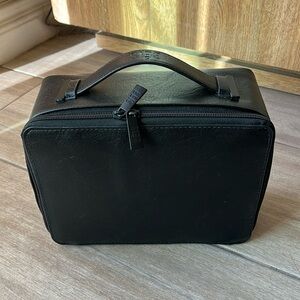 The Cosmetic Case in Black